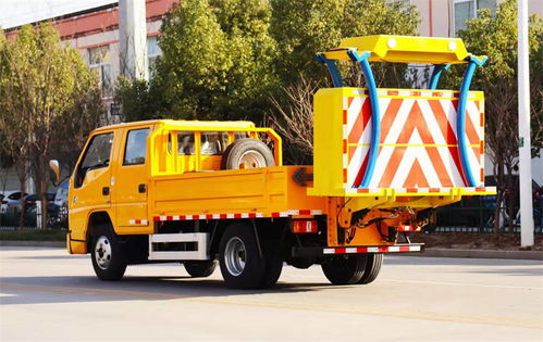 新款江鈴順達(dá)雙排座70K防撞緩沖車及同平臺(tái)救護(hù)車 價(jià)格、廠家與核心參數(shù)詳解